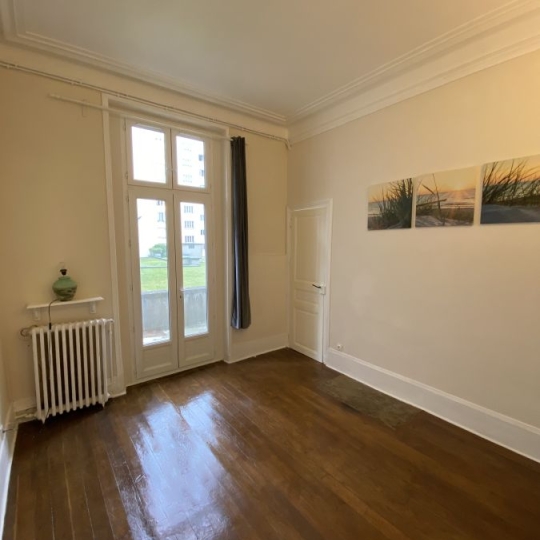  Annonces MONTROUGE : Appartement | CHARENTON-LE-PONT (94220) | 30 m2 | 1 150 € 