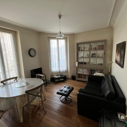 Annonces MONTROUGE : Appartement | CHARENTON-LE-PONT (94220) | 50.00m2 | 435 000 € 