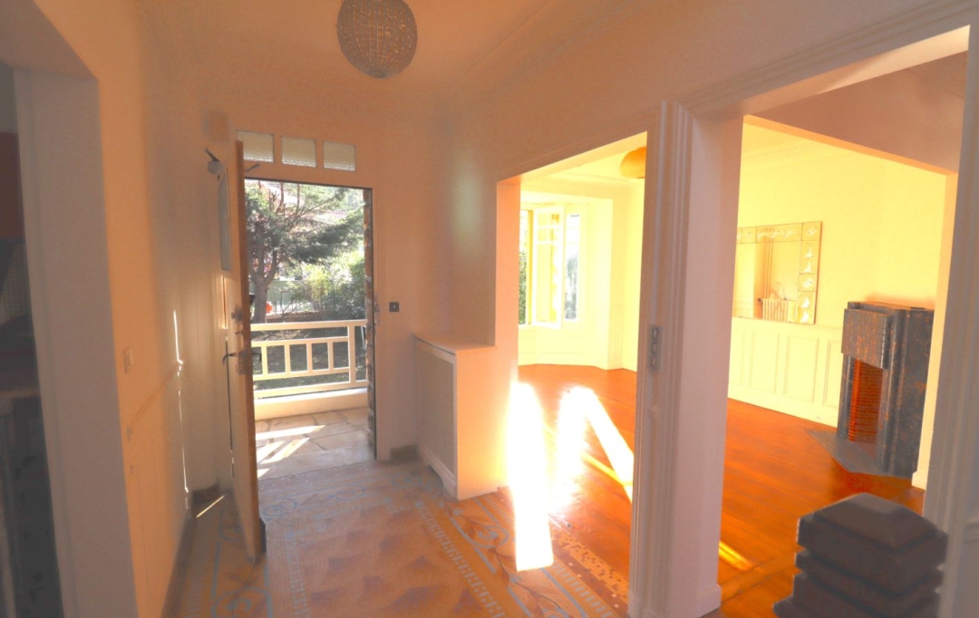 Annonces MONTROUGE : Maison / Villa | CACHAN (94230) | 193 m2 | 836 000 € 