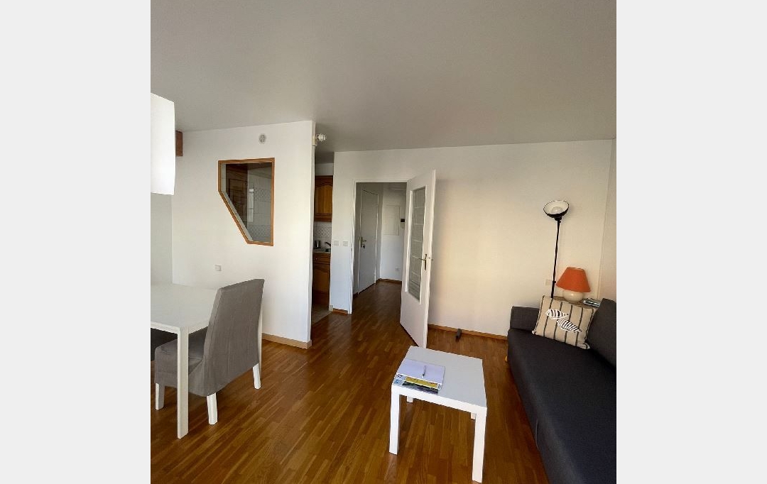 Annonces MONTROUGE : Apartment | CHARENTON-LE-PONT (94220) | 27 m2 | 1 050 € 