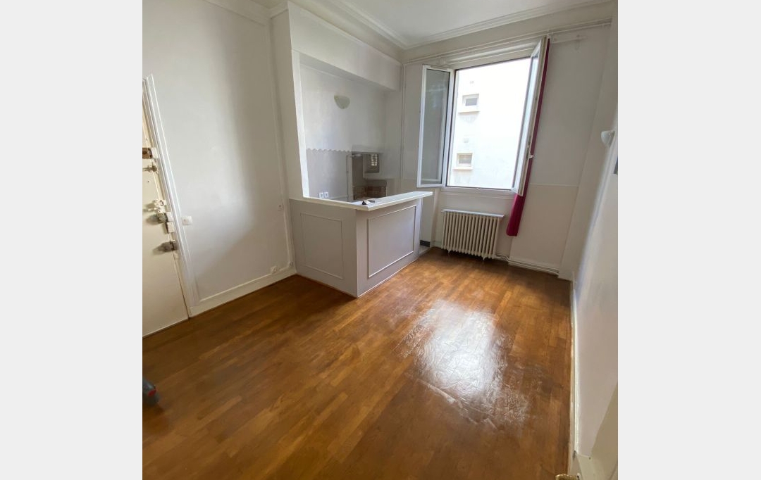 Annonces MONTROUGE : Appartement | CHARENTON-LE-PONT (94220) | 30 m2 | 1 150 € 