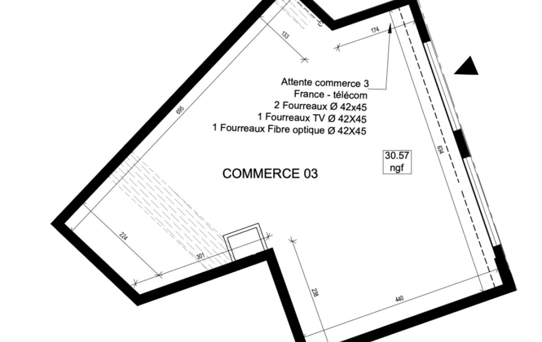 Annonces MONTROUGE : Local / Bureau | PUTEAUX (92800) | 40 m2 | 2 717 € 