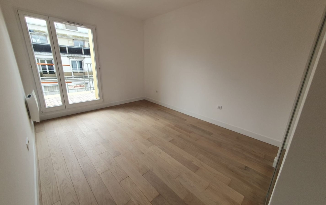 Annonces MONTROUGE : Appartement | PARIS (75018) | 64 m2 | 1 225 000 € 